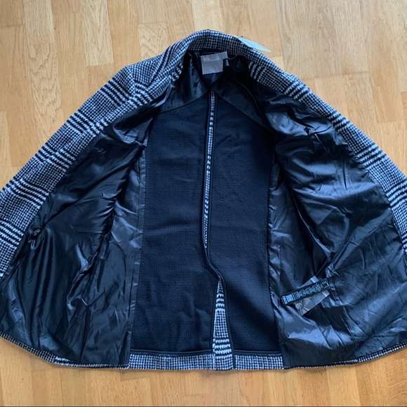 ASOS Design Petite Checked Pea Coat - Picture 7 of 10